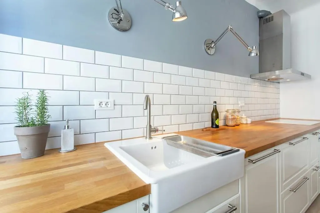 Dragon Bridge -Spacious Central District Apartment - Perfect For Families And Couples Ljubljana